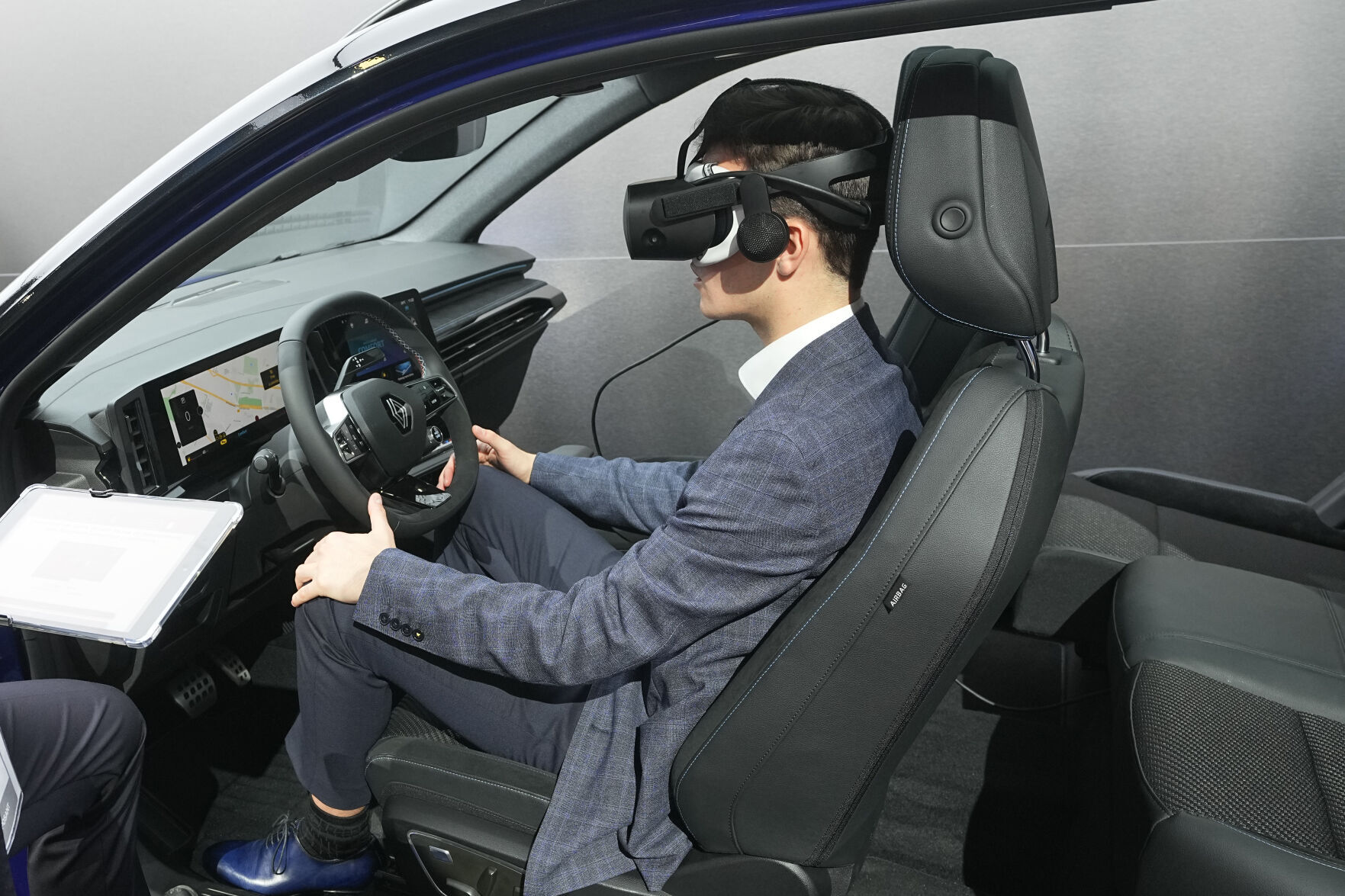 Europe Automakers Paris Show